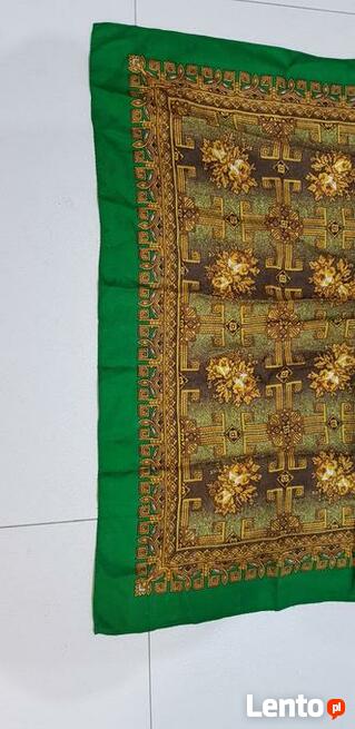 Duża wzorzysta chusta pod szyję