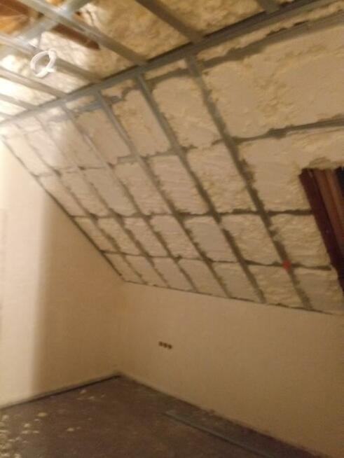 Ocieplanie pianka poliuretanowa docieplenia piana PUR