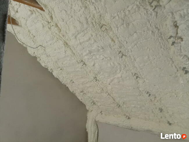 Ocieplanie pianka poliuretanowa docieplenia piana PUR