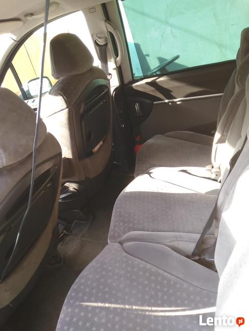 Peugeot 807 2.0 HDI 1 rejestracja 07-2004r raczej na części