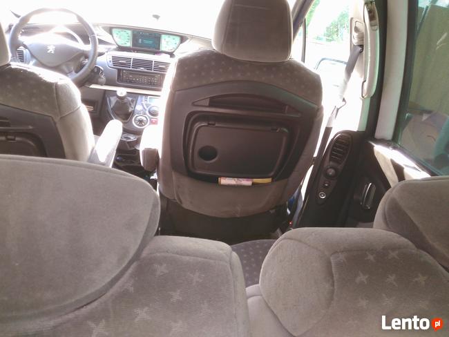 Peugeot 807 2.0 HDI 1 rejestracja 07-2004r raczej na części