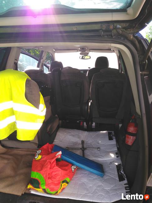 Peugeot 807 2.0 HDI 1 rejestracja 07-2004r raczej na części