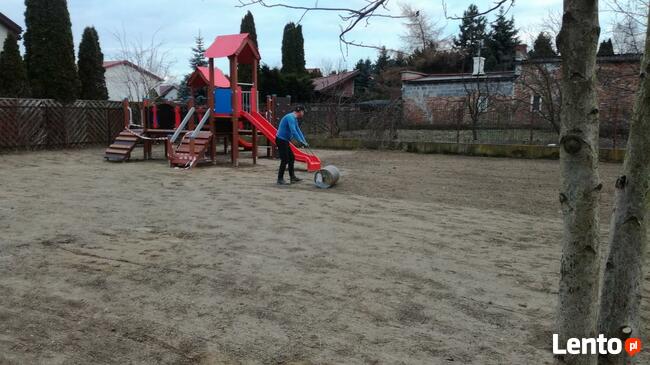 Zakładanie ODNAWIANIE ogrodu trawa z rolki.