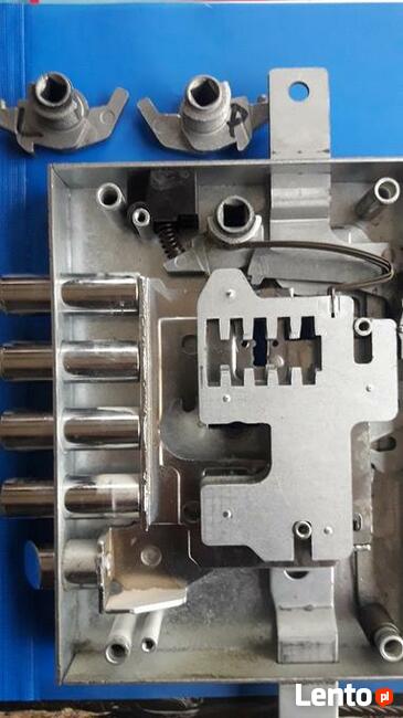 wspornik klamki zamka drzwi Dierre.