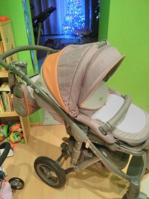 Sprzedam wózek głęboko spacerowy