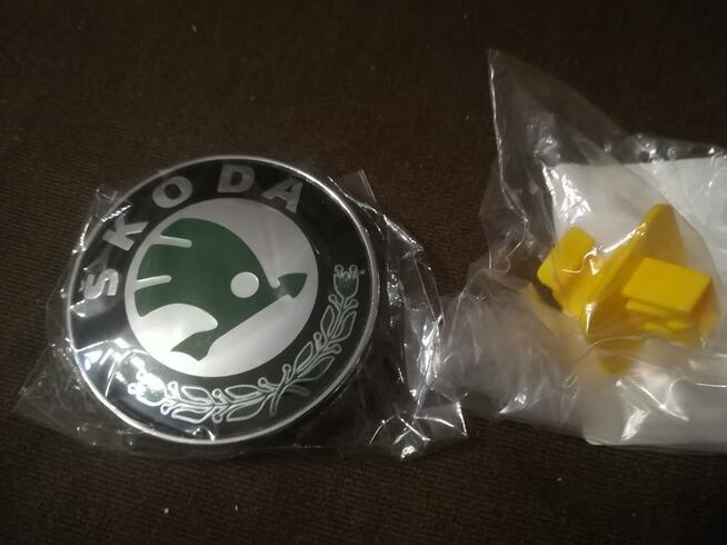 Wspornik maski silnika skoda fabia 1