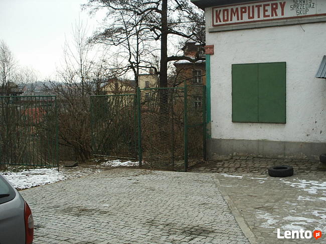 Obiekt garażowy lub magazynowy w centrum Kłodzka, tanio.