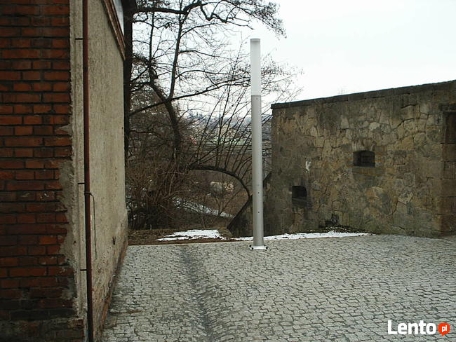 Obiekt garażowy lub magazynowy w centrum Kłodzka, tanio.