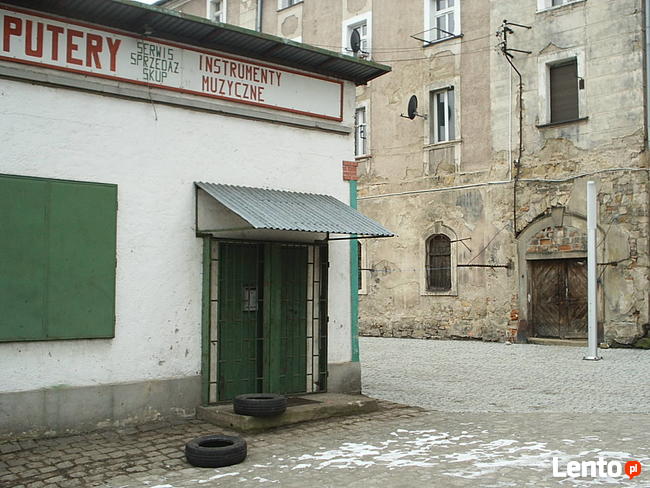 Obiekt garażowy lub magazynowy w centrum Kłodzka, tanio.