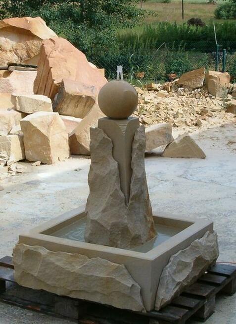 Fontanna z piaskowca - kamień naturalny