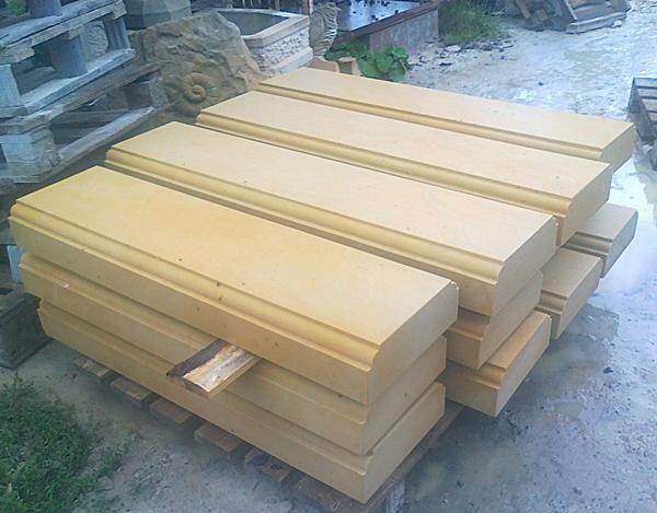 Architektura budowlana i ogrodowa z piaskowca kamienia