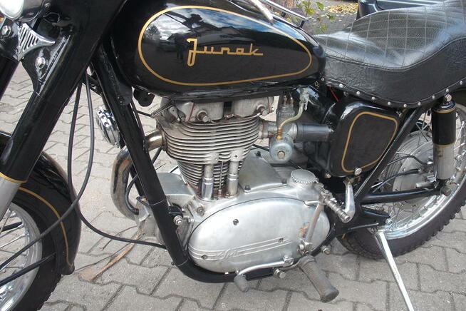 Zabytek, pojazdy zabytkowe - Certyfikowany Rzeczoznawca PZM