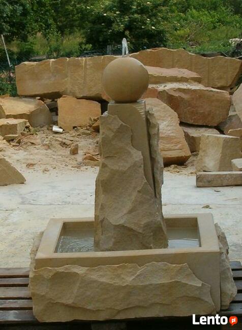 Fontanna z piaskowca - kamień naturalny