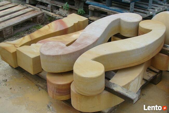 Elementy architektury budowlanej i ogrodowej z piaskowca