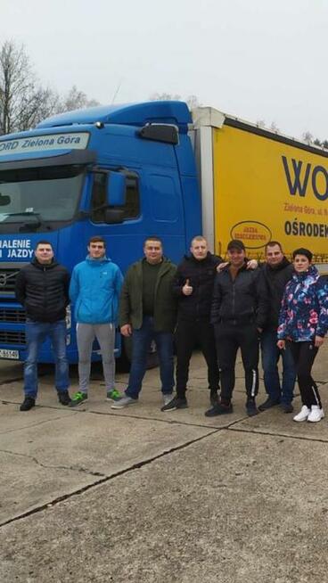 Doświadczony kierowca CE z Ukrainy szuka pracy.