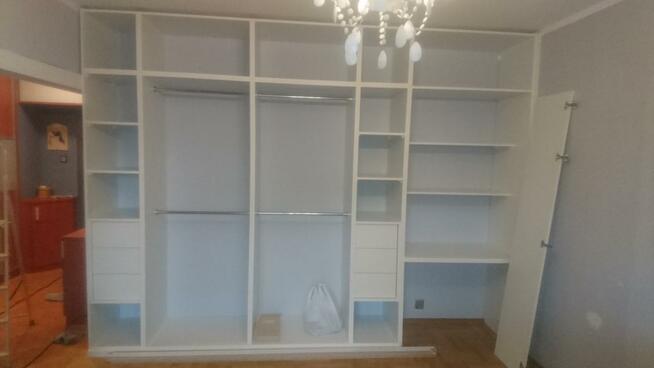 MONTAŻ I DEMONTAŻ MEBLI