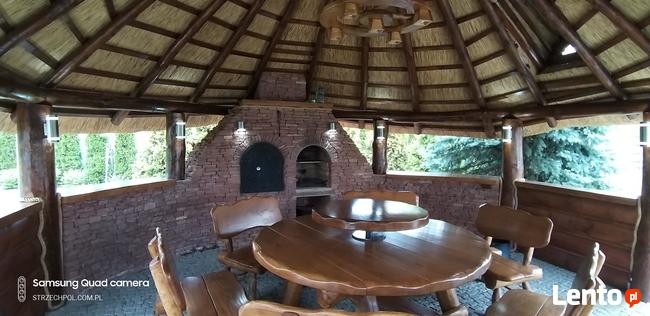 Altany kryte trzciną strzechą dachy grille