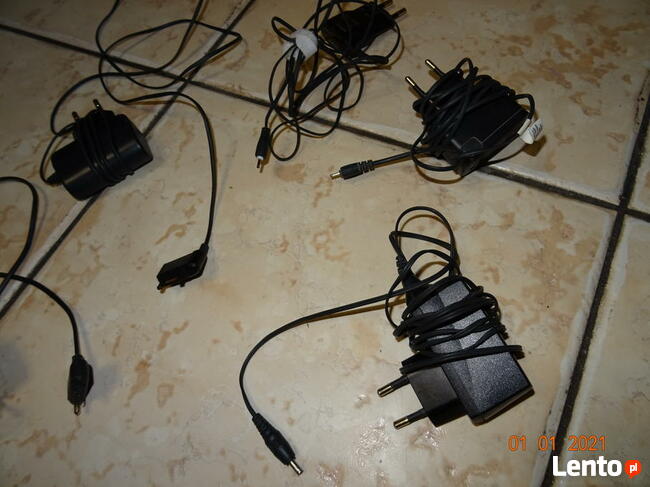 Ładowarki do telefonów retro