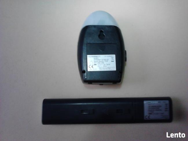 Lampy nocne z czujnikiem ruchu, na baterie, po 15 zł.