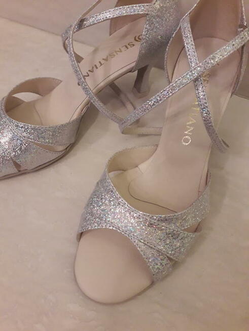 buty ślubne szyte na miarę