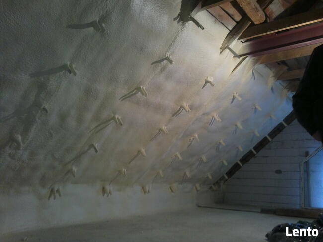 Ocieplenie poddasza pianką. Warszawa, Łódź, Siedlce.