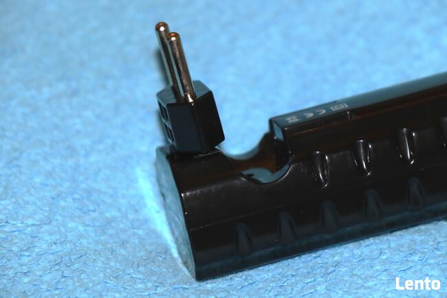 Latarka LED 4+2 latarka akumulatorowa z ładowarką 230 V