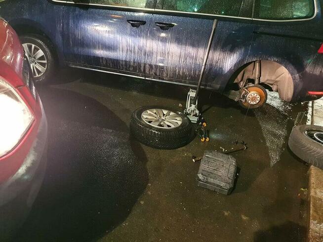 Odpalanie samochodu Wilanów i okolic 12v i 24V Auto pomoc