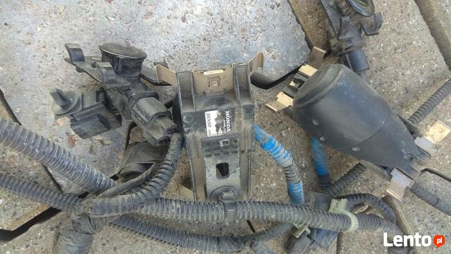 Zderzak tył crv elementy cr-v NH731P oryginalne narożnik