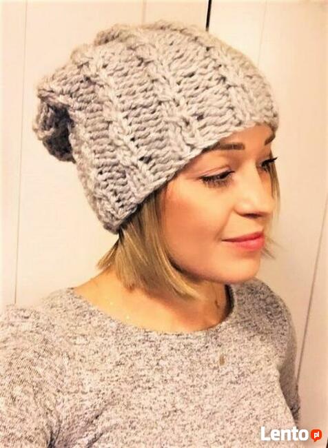 Szara, wełniana czapka beanie- z warkoczykami