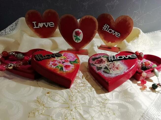 Pudełka drewniane ręcznie zdobione