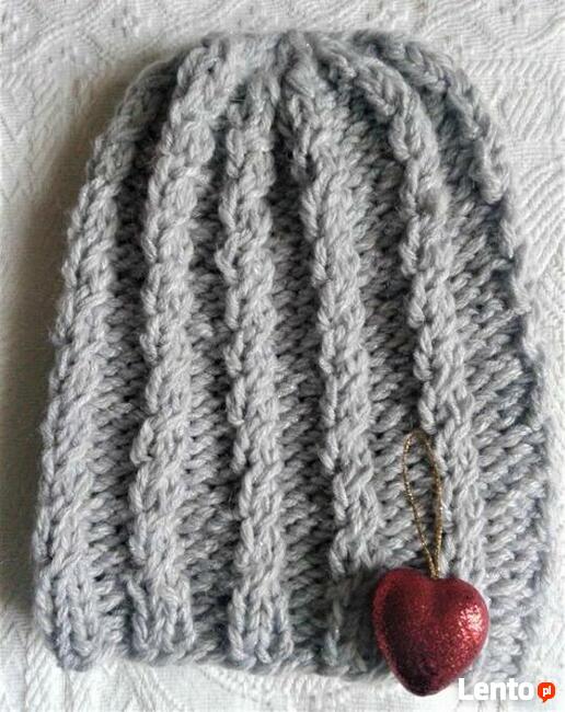 Szara, wełniana czapka beanie- z warkoczykami