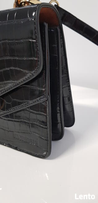 Praktycznie nowa torebka monnarii