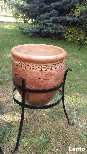 Donica ceramiczna + srojak od kowala. 60x45 cm.