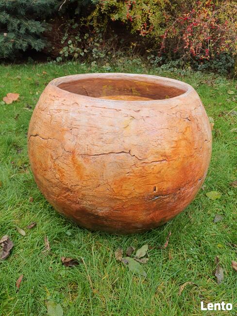 Sprzedam kule ogrodowe, ceramiczne, mrozoodporne 40,28,16 cm