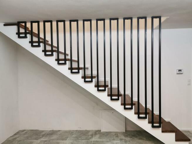 Bramy, balustrady, ogrodzenia, wiaty śmietnikowe, palisadowe