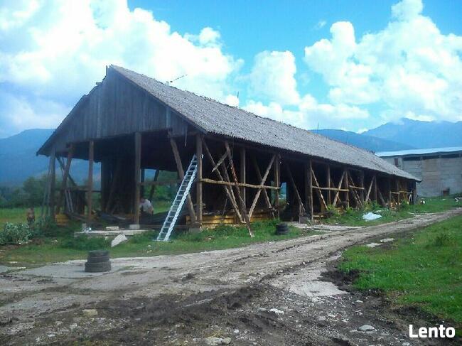 Skup starych stodół, stodoła, deski stare