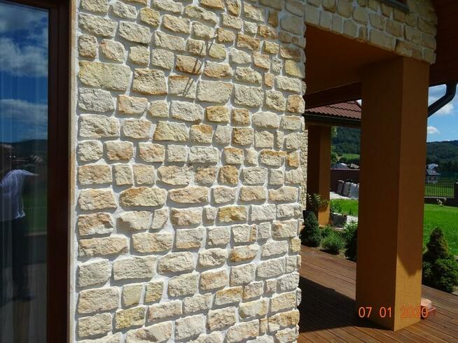 Kamień na styropian