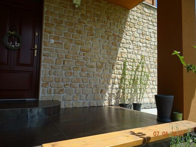 Kamień na styropian