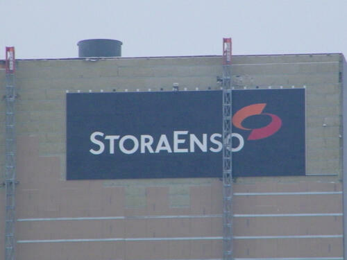 Mural malowany na ścianie, graffiti, reklama malowana