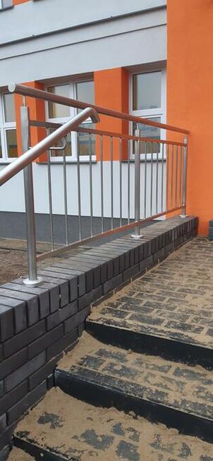 Podjazdy dla osób niepłnosprawnych