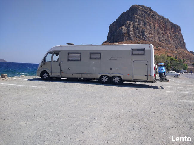 Kamper Camper duży Burstner kat C salon, bezwypadkowy