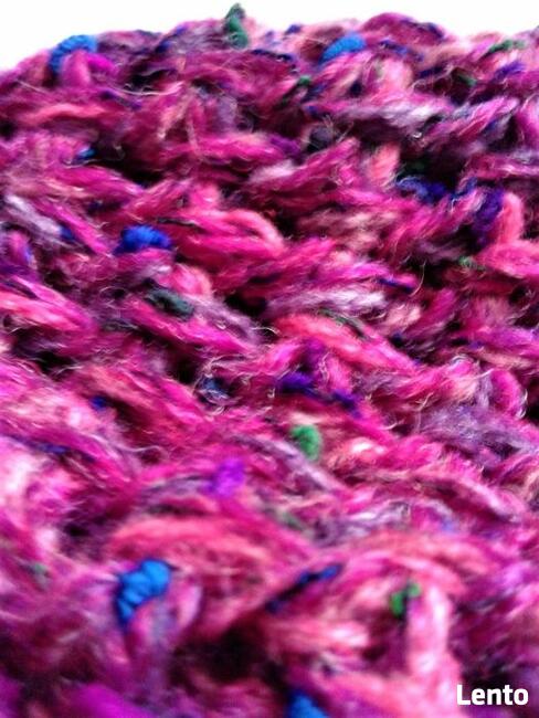 Szydełkowa czapka beanie- malinowa