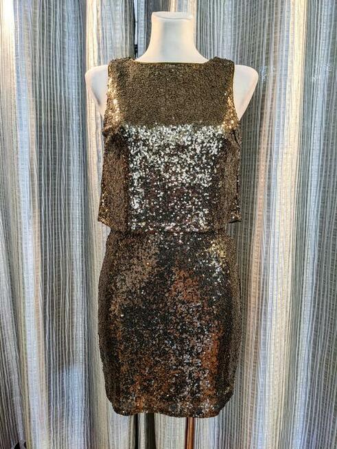 Kurtki Płaszcze Sukienki Torebki Damskie Ubrania Szczecin