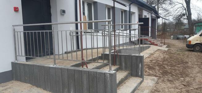 Podjazdy dla osób niepłnosprawnych