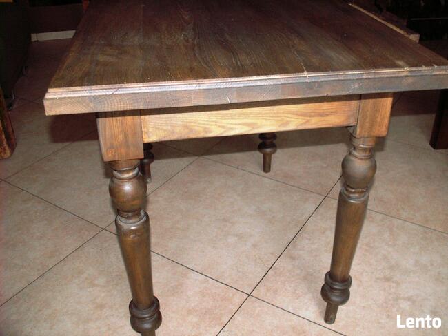 Stary stół retro loft po renowacji