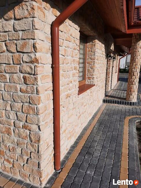 Ściany elewacje domu w górach