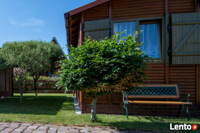 DOM I DOMKI NAD MORZEM