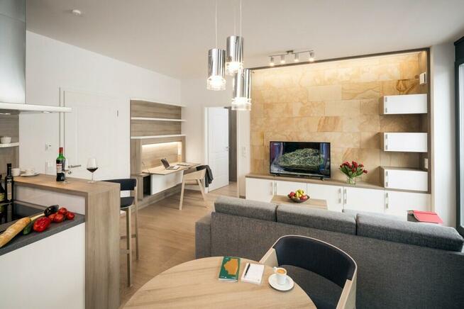 Płyty ozdobne z kamienia naturalnego