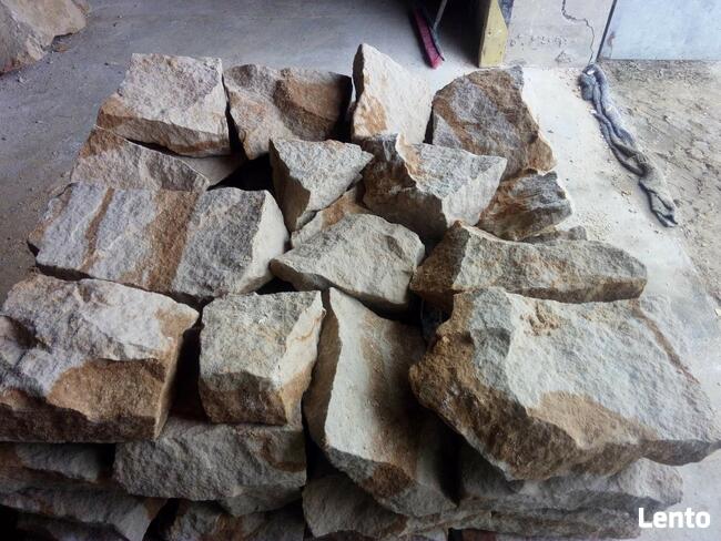 Murek z kamienia naturalnego