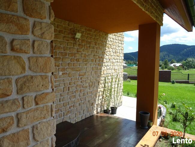 Kamień płytki na styropian wełnę ocieplenie